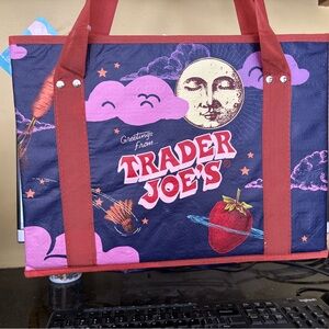 Trader Joe's Christmas 2025 Stand Up Collapsing Grocery Tote Bag/New w Tags